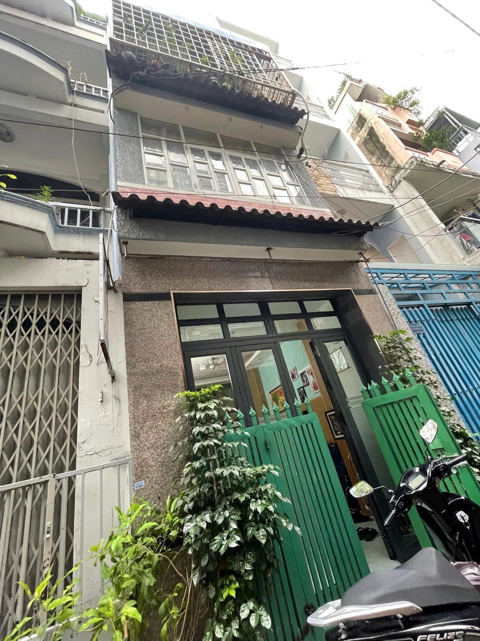 BÁN NHÀ NỞ HẬU NẰM TRONG LÒNG CHỢ BÀN CỜ - QUẬN 3 - HẺM XE TẢI - GIÁ 6.7 TỶ
