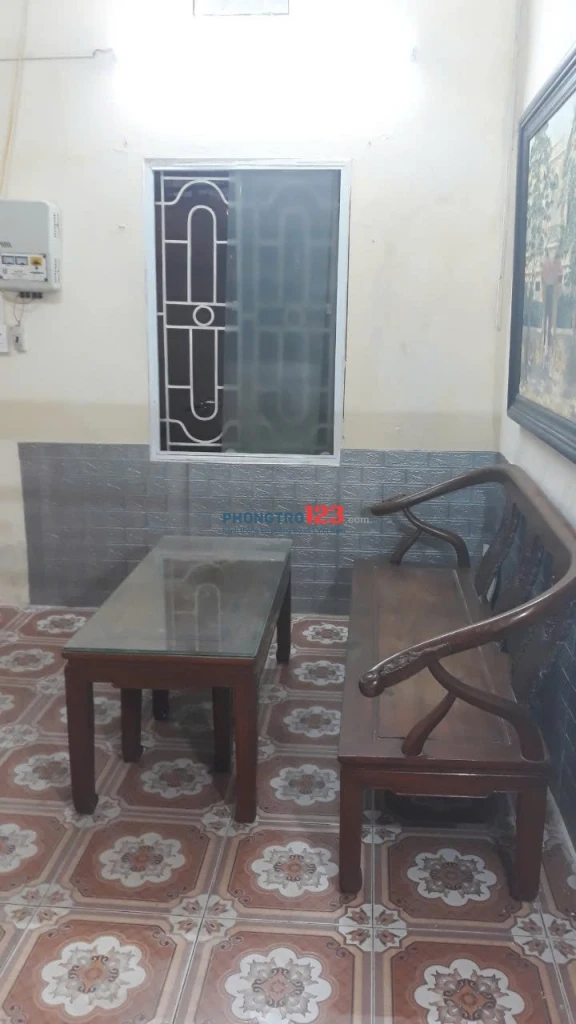 CHO THUÊ 2 CĂN NHÀ CẤP 4 GẦN HỒ ĐỀN LỪ – 2 MẶT NGÕ, Ô TÔ VÀO ĐƯỢC