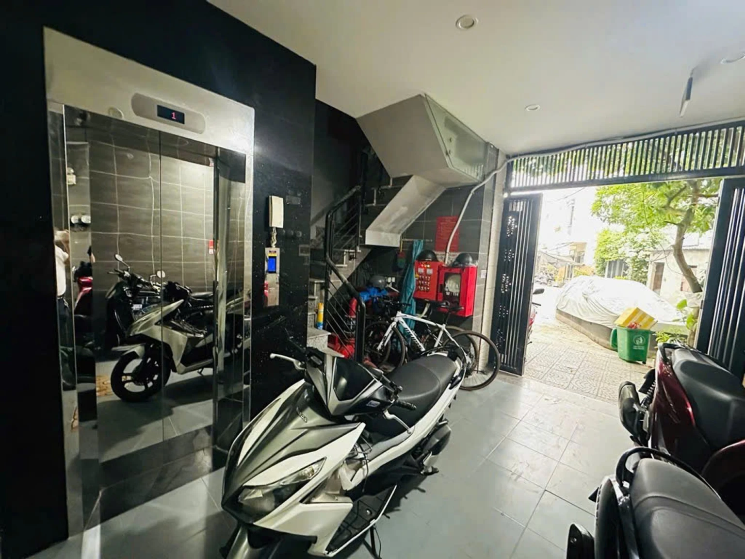 TOÀ CĂN HỘ 7 TẦNG 6 CĂN DUPLEX TRÊN TUYẾN PHỐ HÀN, ĐÀ NẴNG DOANH THU NÉT 60TR/THÁNG CHỈ 14.X TỶ.