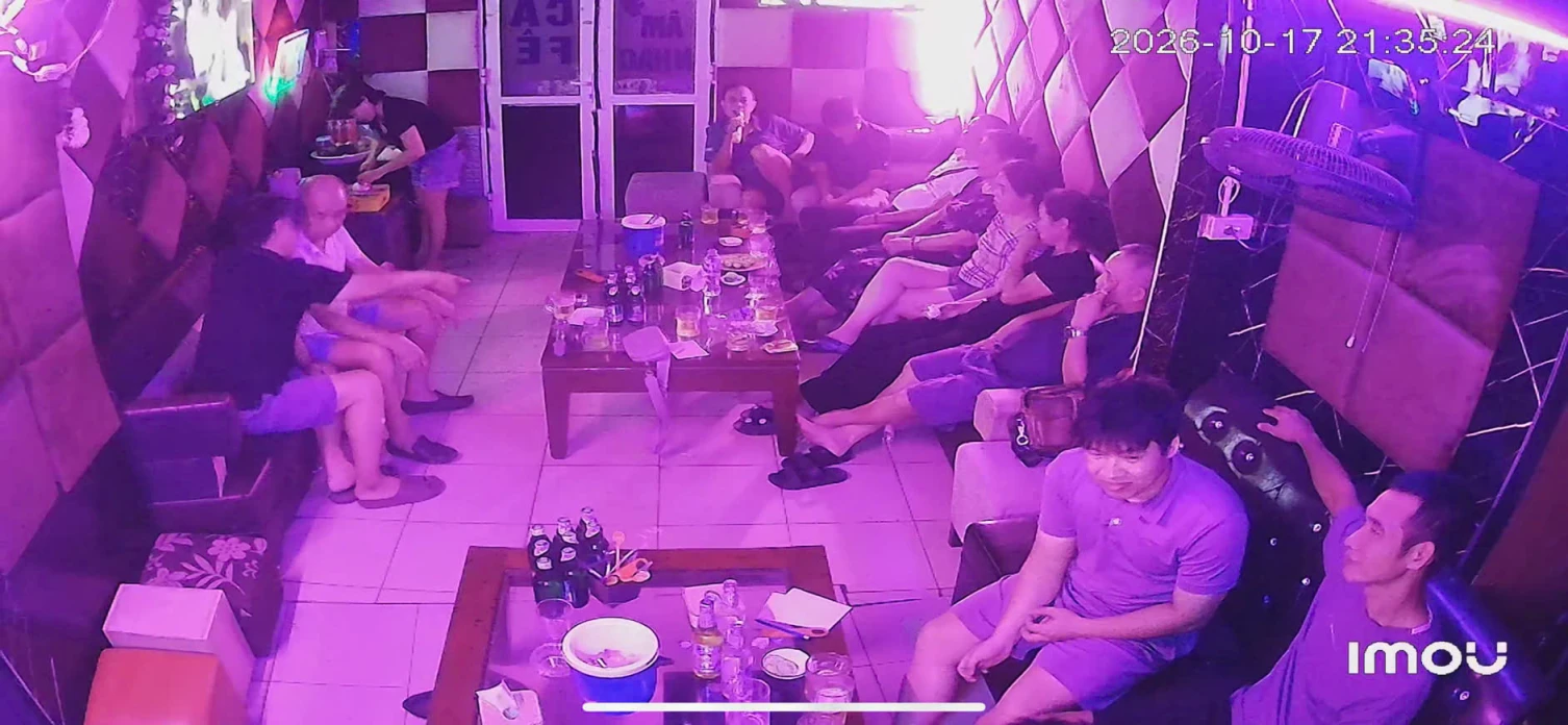 CẦN  SANG NHƯỢNG QUÁN CÀ PHÊ ÂM NHẠC – HÁT CHO NHAU NGHE ĐỐNG ĐA HÀ NỘI 