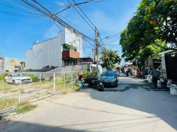 Ko có thời gian quản lý, gia chủ muốn bán khách sạn 6 tầng khu 7 màu.