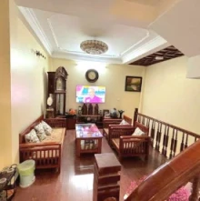 Bán Nhà  MẶT PHỐ LÔ GÓC – KINH DOANH ĐỈNH – TT ĐỐNG ĐA