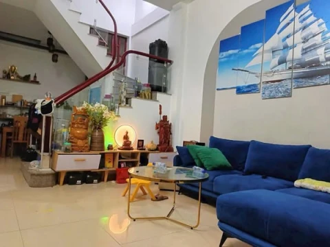 Phương à !! Ngày xưa em chê tôi nghèo không có nhà Hà Nội  Giờ Nhà Hà Nội Đắt Lắm!