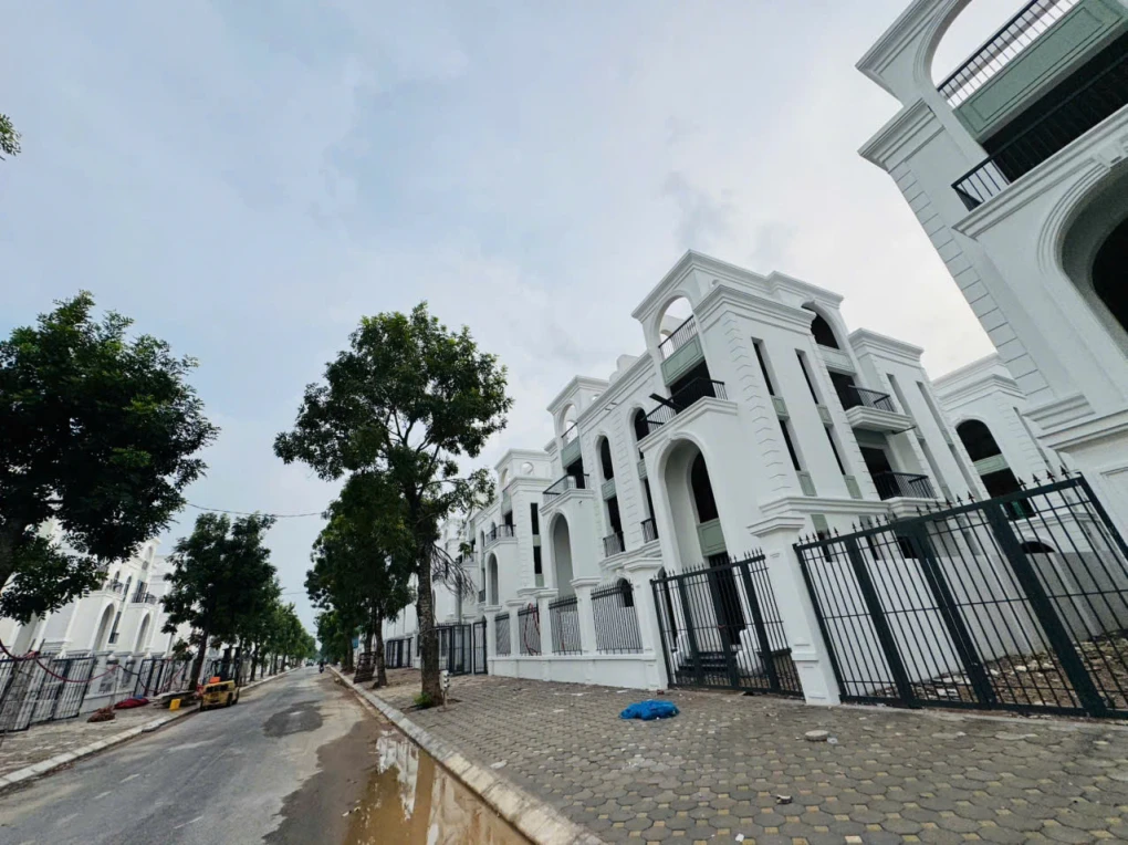 Cho Thuê Biệt Thự Thô Khu B2.2 – Kđt Thanh Hà