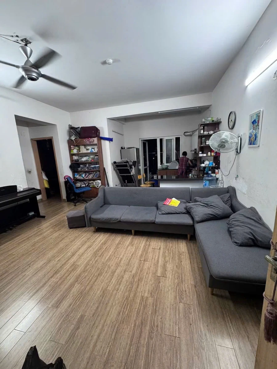 Chính Chủ Bán Gấp Căn Góc 76m²  Ban Công Nam Chung Cư Thanh Hà
