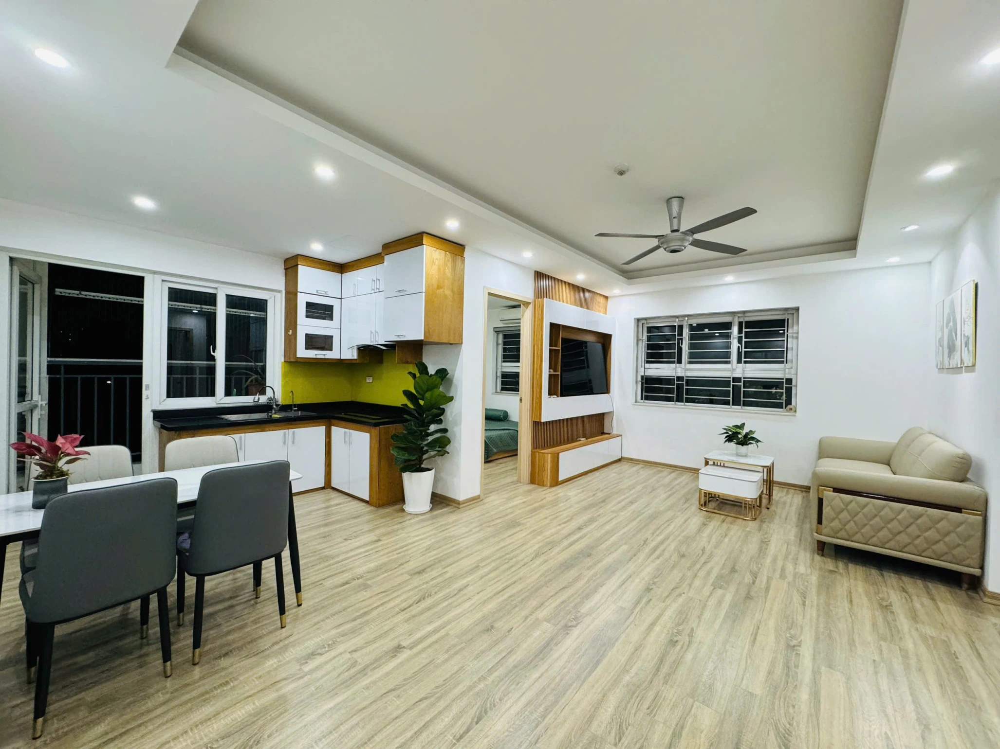 Chính Chủ Bán Căn Góc 3pn  81m² View Hồ Thanh Hà Cực Đẹp