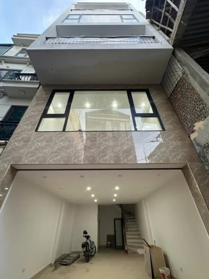 LONG BIÊN Giá 15 Tỷ X PHỐ TRẠM 65M