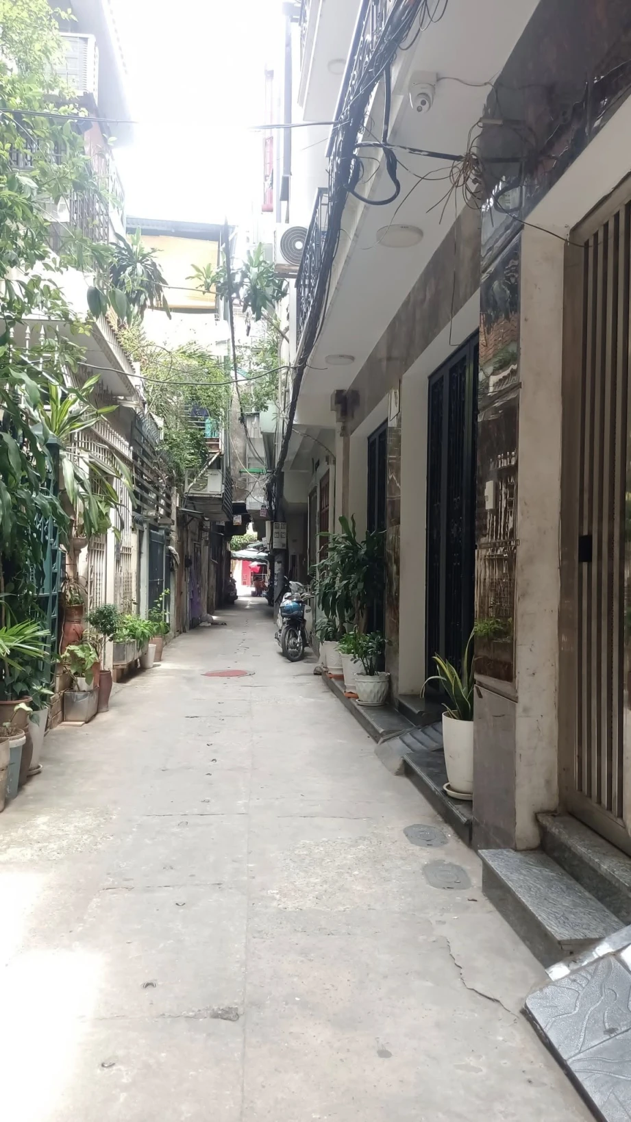 NHẤT VỊ TRÍ _ NHÌ VỊ TRÍ  NHÀ PHỐ BẠCH MAI