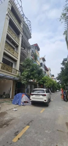 CHÍNH CHỦ BÁN NHÀ ĐẸP NHƯ MƠ – PHỐ NGUYỄN THỜI TRUNG, TĐC THẠCH BÀN – LONG BIÊN