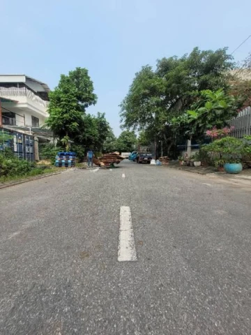 BÁN LÔ ĐẤT HIẾM - LÀNG NGHỀ SẢN XUẤT KIÊU KỴ - PHÂN LÔ - VỈA HÈ - XE CONTAINER TRÁNH - MỞ VP LÀM XƯỞNG OK DT 229M MẶT TIỀN 12M GIÁ 10 TỶ 500 CÓ NGAY.