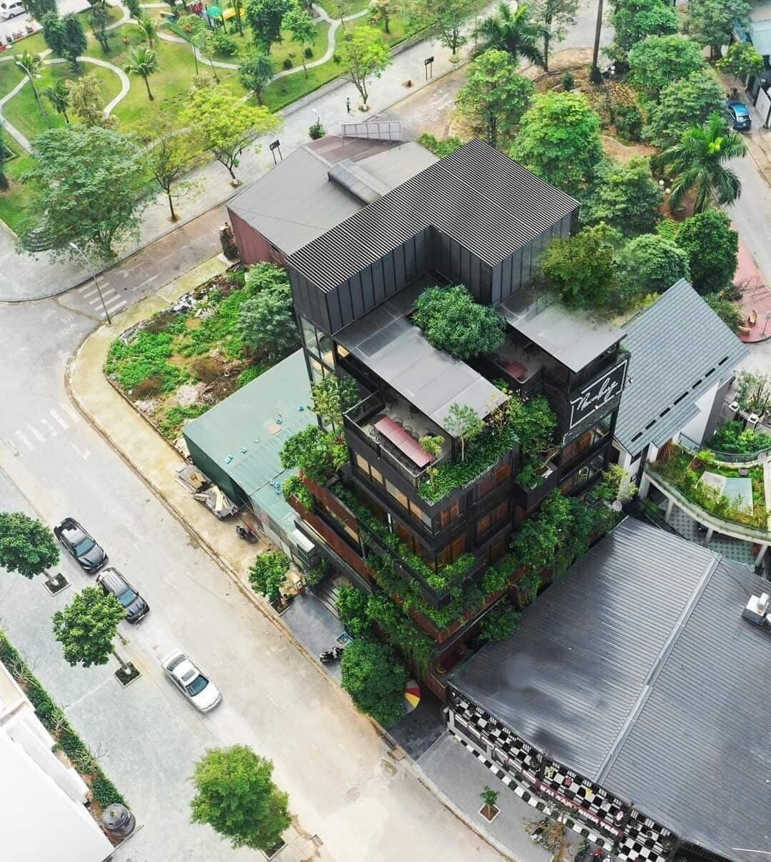 Bán biệt thự đấu giá Tứ Hiệp, Thanh Trì, 229m2, view 4 mặt tiền, dân cư đông đúc, kinh doanh