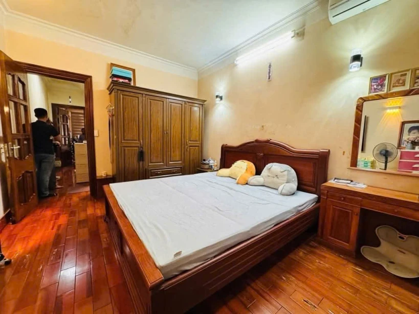 NHÀ ĐẸP  ĐÔNG NGẠC – DÂN XÂY- TRƯỚC NHÀ Ô TÔ TRÁNH