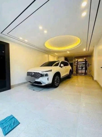 KẺ VẼ - ĐÔNG NGẠC- GARA Ô TÔ –TRƯỚC NHÀ Ô TÔ TRÁNH