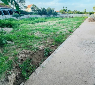 HƠN 700M² tại thôn Đông Hạ Hùng Cường – TP Hưng Yên. Nay là phường Sơn Nam, Hưng Yên.