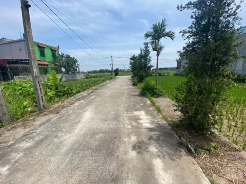 Mặt đường 10(mặt ngoài) khu đô thị đông la, đông Hưng, thái bình