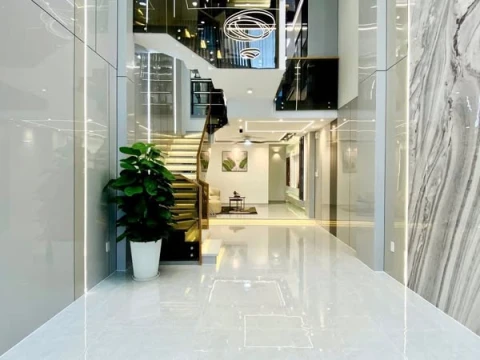 SIÊU PHẨM XÂY MỚI - ÔTÔ THÔNG