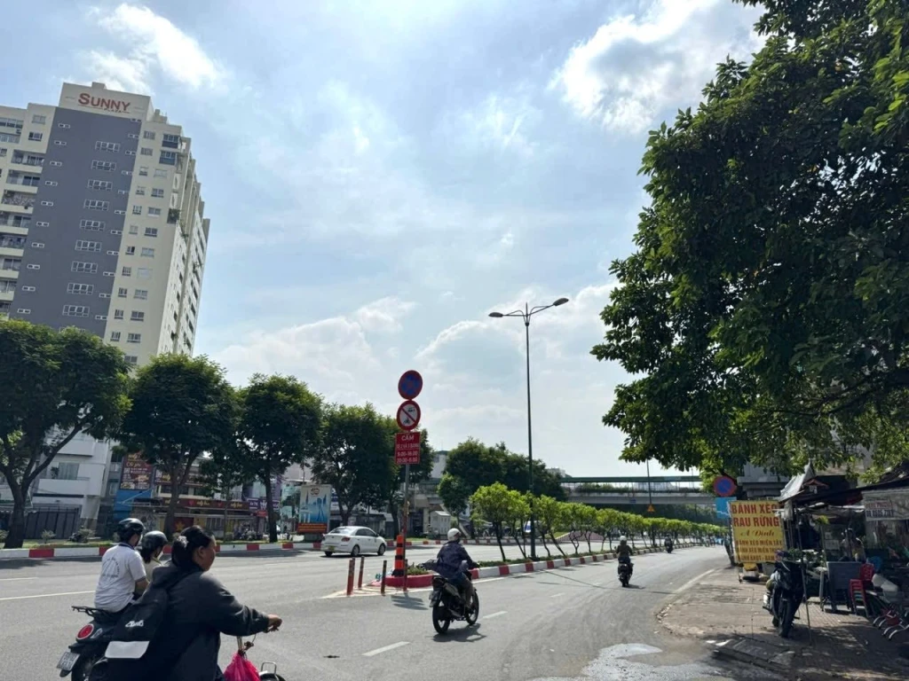 Bán nhà hẻm xe hơi Phạm Văn Đồng, giáp Phú Nhuận, Bình Thạnh, 50M2,6.8tỷ TL