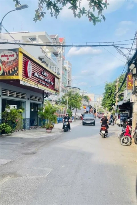 Bán nhà 3 tầng, hẻm xe hơi Thống Nhất,  gần LotteMart Gò Vấp, 100m2, 12 Pn, 9.45 tỷ TL Bán nhà 3 tầng, hẻm xe hơi Thống Nhất,  gần LotteMart Gò Vấp, 100m2, 12 Pn, 9.45 tỷ TL