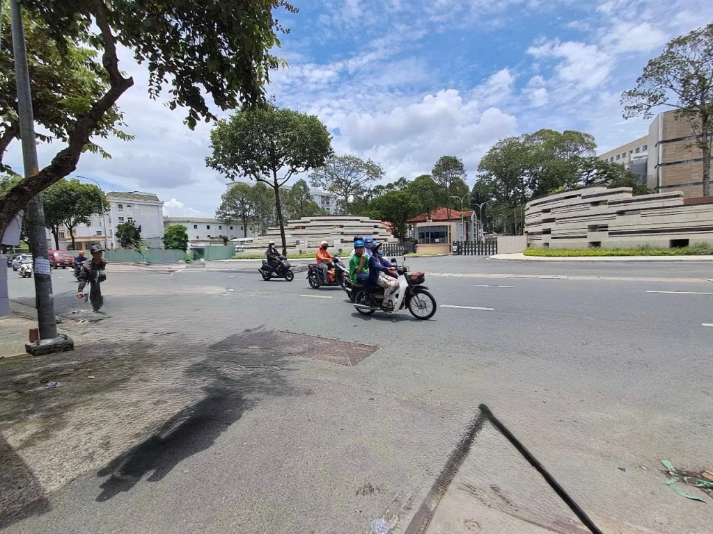 Bán nhà Gò vấp, 5 tầng đẹp Nguyễn Văn Công, hẻm ô tô ngủ nhà, gần sân bay,125m²,12.45 tỷ TL