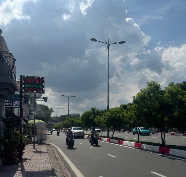 BÁN NHÀ MỚI 4 TẦNG SÁT MT PHẠM VĂN ĐỒNG, 60M², 4PN, SỔ VUÔNG ĐẸP, 8.98 TỶ TL