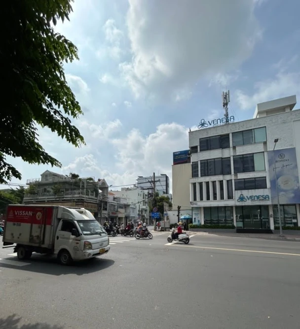 Bán nhà 3 tầng Bùi Văn Thêm, Phú Nhuận – gần công viên Gia Định,hơn 7 tỷ