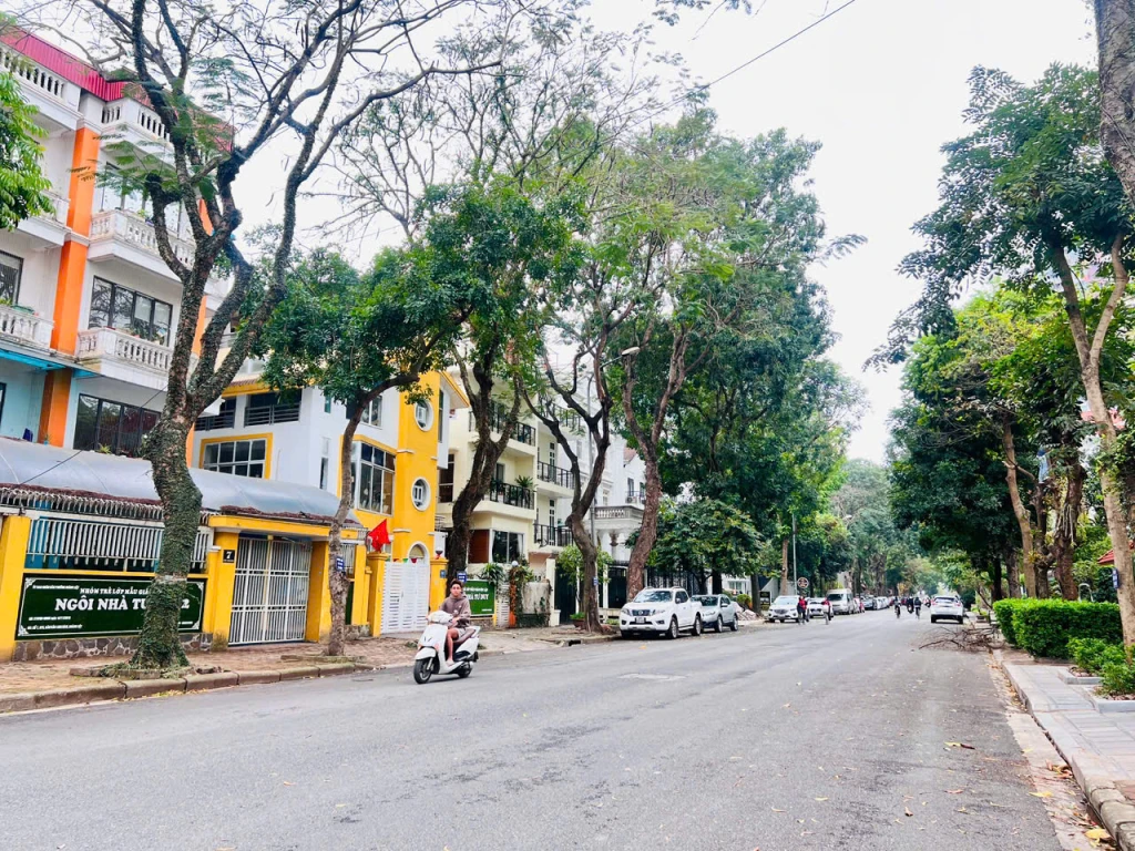 LINH ĐÀM - HOÀNG LIỆT - LÔ ĐẤT 200M2 ĐƯỜNG Ô TÔ - CHIA 2 ĐẾN 3 LÔ BÁN RẤT THANH KHOẢN