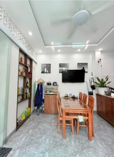 LÔ GÓC TỪ LIÊM – 42M² – 5 TẦNG – SỔ VUÔNG – CHỈ 6.35 TỶ