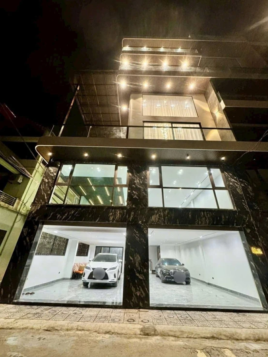 Siêu phẩm Nguyễn Sơn, 2 mặt ôtô tránh, 150m x 7tầng, MT 10m, thang máy, bể bơi, full nội thất Luxury