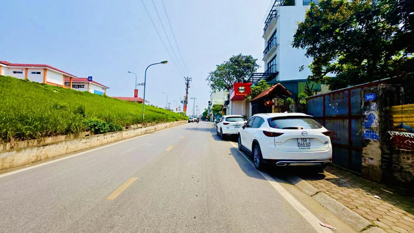 nhà mặt phố Lâm Du, 240m, mặt tiền 6m, nở hậu, cách cầu Trần Hưng Đạo 200m