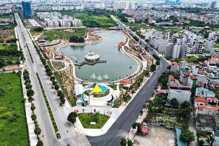 bán mảnh đất Ngọc Thuỵ, 80m, mặt tiền 5m, nở hậu, ôtô tránh, full thổ cư