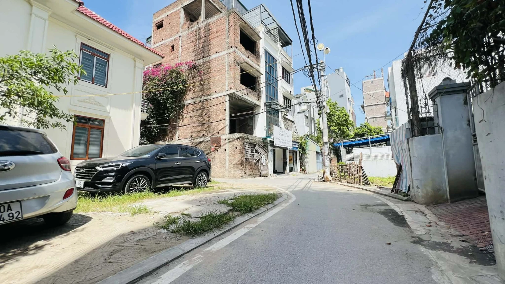 bán nhà Đàm Quang Trung, 78m, mặt tiền 5.8m, ngõ thông, ôtô qua cửa, gần cầu Vĩnh Tuy