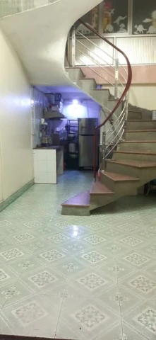 Bán căn nhà nhỏ 2,5 tầng, hướng Tây Bắc. diện tích 23m2. 2pn,